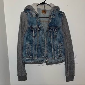 American eagle jean jacket with hood